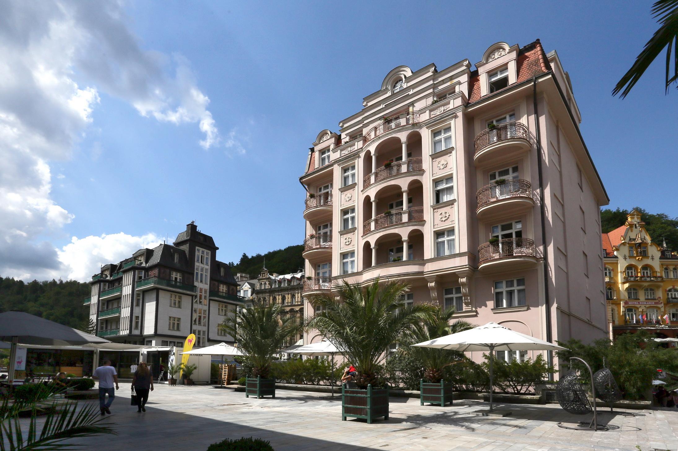 Art Deco Wolker By Astoria Hotel & Medical Spa Karlsbad Exteriör bild